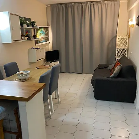 Benal Mountain View Apartment